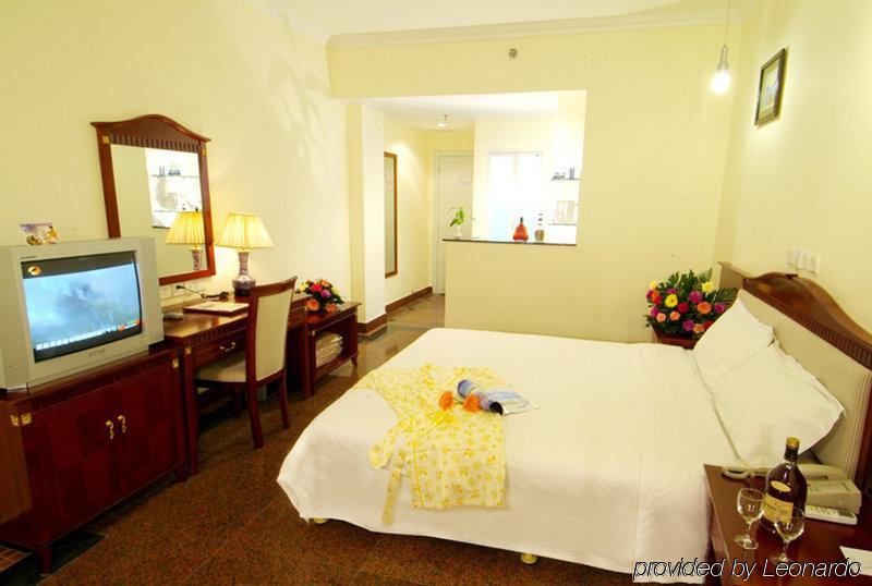 Harvest Seaview Hotel Санья Номер фото