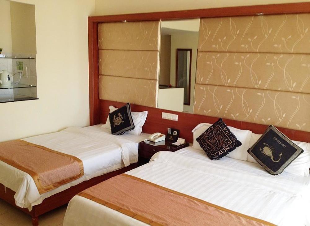 Harvest Seaview Hotel Санья Экстерьер фото