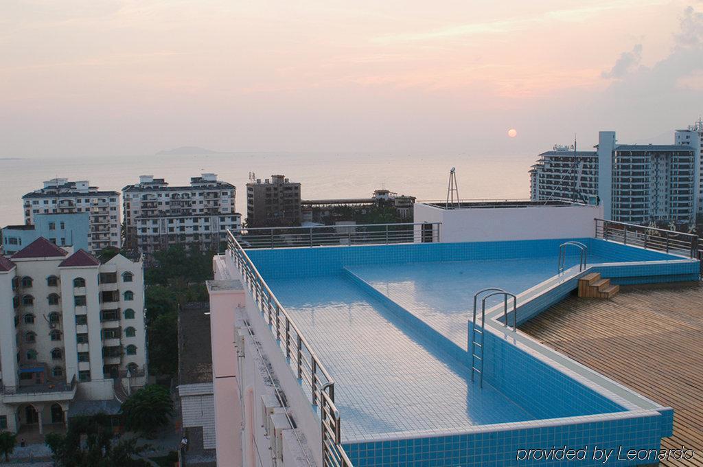 Harvest Seaview Hotel Санья Удобства фото