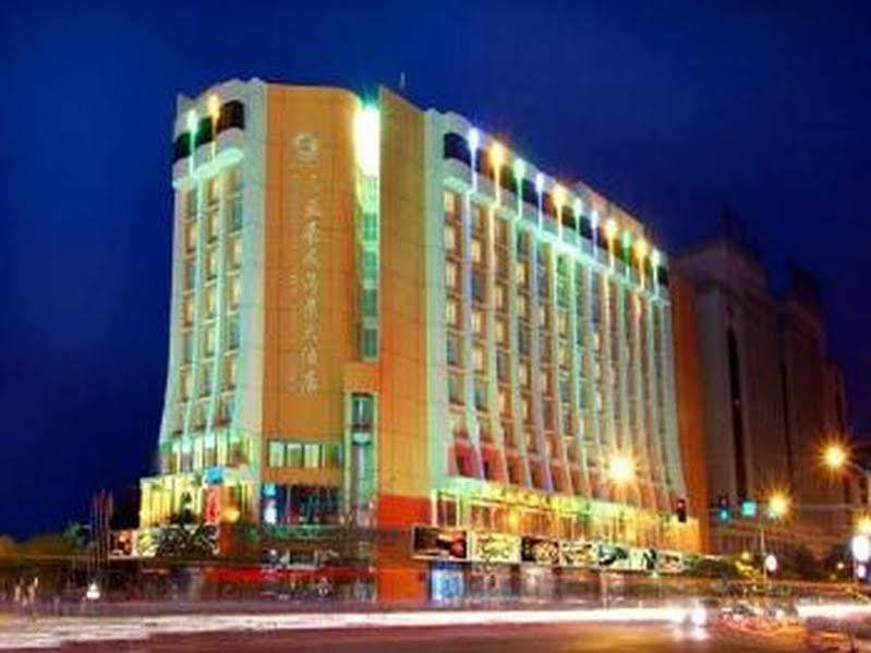Harvest Seaview Hotel Санья Экстерьер фото